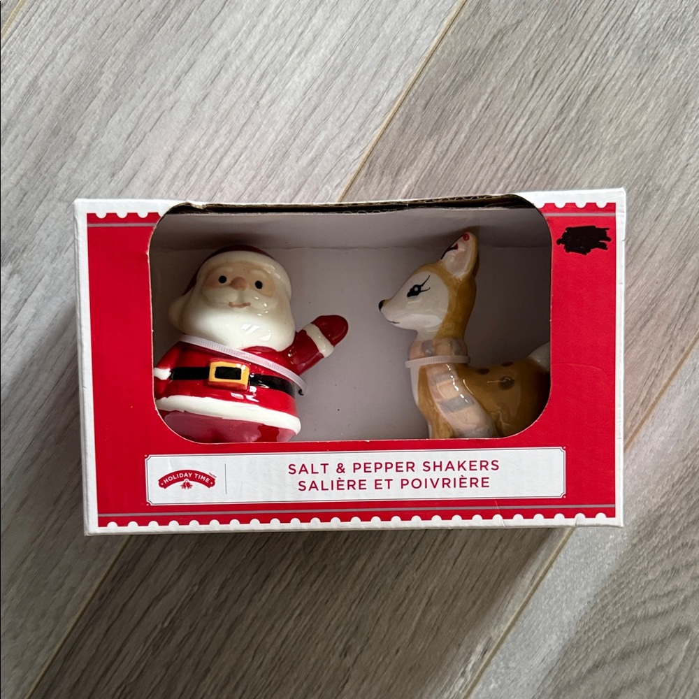 ✨FREE WITH PURCHASE✨ 
Holiday Salt & Pepper Shakers
